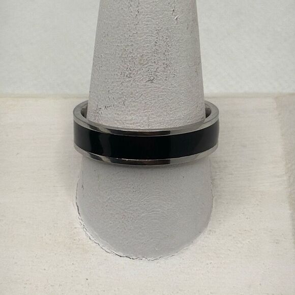 Brand New!! Size 12 Titanium steel couple ring with black inlay - Picture 1 of 4